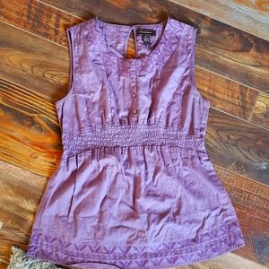 Sleeveless top
